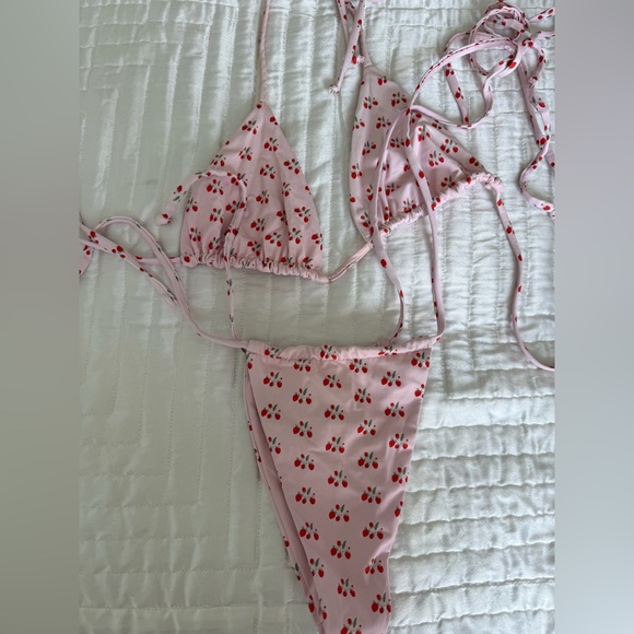 Frankie’s Bikinis Bikini Set - Picture 5 of 8